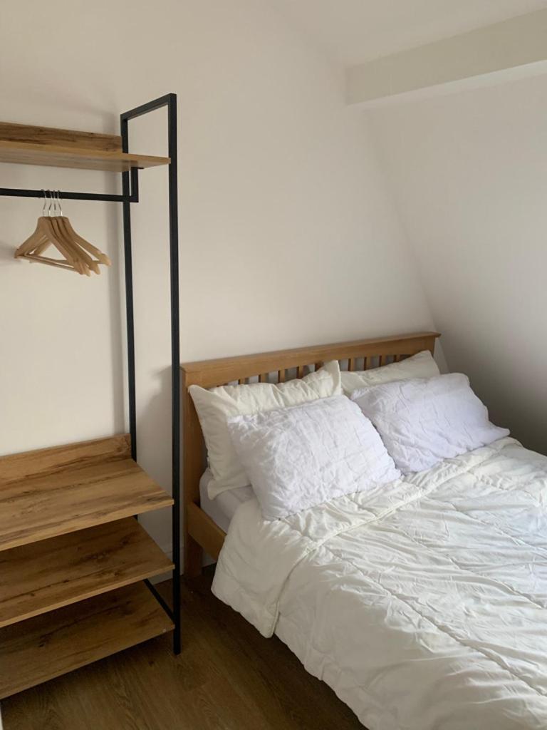 Spaciously Renovated 2bd Flat - Camden Londra